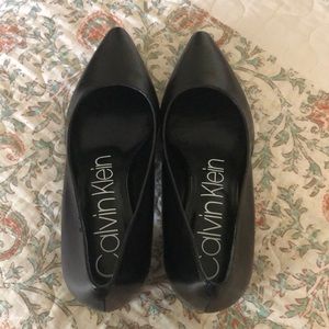 Calvin Klein pumps- size 8M